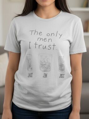Funny “The Only Men I Trust” Graphic T-shirt Wonen’s Oversized Shirt